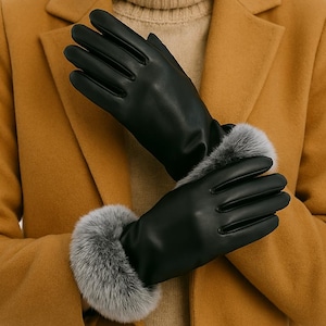 Women’s Black Leather Gloves with Plush Grey Fur Cuff, Soft Warm Winter Gloves for Cold Weather, Cozy Fur Trim Gloves for Outdoor Use