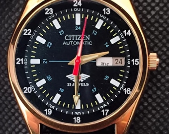 Vintage Citizen Automatic Watch: Black Dial Day-Date, Gold Accents