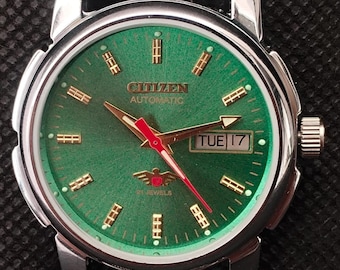Vintage Citizen Automatic Movement No-8200 Green Dial Japan Made Men's Wrist Watch