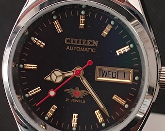 Vintage Citizen Automatic Watch: Black Dial Day-Date, 21 Jewels