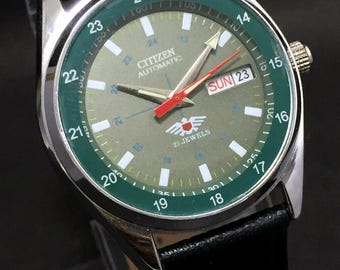 Vintage Citizen Automatic Movement No-8200 Day/Date Green Dial Japan  Made Men's Wrist Watch