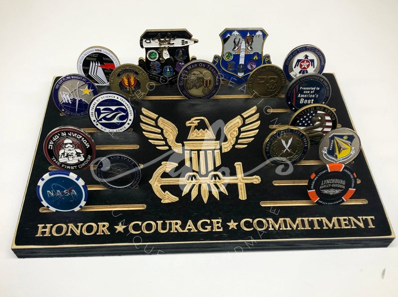 25 Coins Navy Anchor Eagle Logo USA Wood Flag Military Challenge Coin Desk Display Holder Rack Veteran Retirement Promotion Gift for Dad image 1