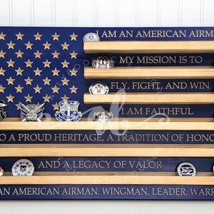 100 Coins Airman's Creed US Wood Flag Challenge Coin Holder Display Rack Rustic Distressed Wood Retirement Promotion Gift Air Forc