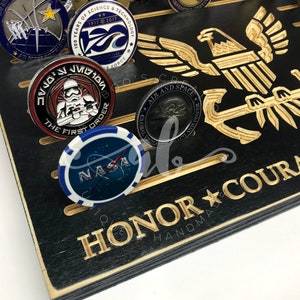 25 Coins Navy Anchor Eagle Logo USA Wood Flag Military Challenge Coin Desk Display Holder Rack Veteran Retirement Promotion Gift for Dad image 5