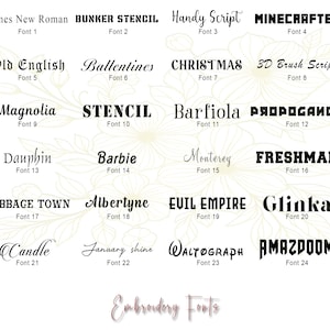 Op de afbeelding: Een rustiek houten bord met de tekst "Welcome to our home" in witte letters. Het bord heeft een verweerde afwerking en een eenvoudig, uitnodigend ontwerp, ideaal voor de voordeur.