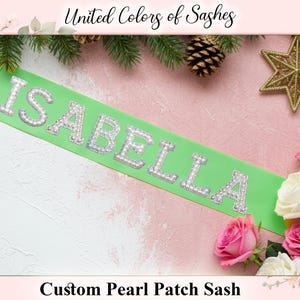 Benutzerdefinierte Namen Schärpe, benutzerdefinierte Textperle Alphabet Patches, Brautjungfer Schärpe, Braut Schärpe, Braut zu sein Schärpe, Bachelorette Schärpe, personalisierte Schärpe