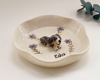 Custom Pet Jewelry Dish/Personalized Dog Cat Ceramic Ring Tray with Sculpted Figurine/Handmade Trinket Dish Gift for Pet Lovers/Pet Dish