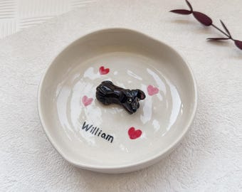 Personalized red heart-shaped pet jewelry tray, custom pet portrait tray, pet figurine ceramic jewelry tray, custom pet portrait tray
