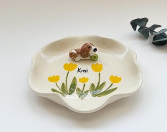 yellow tulip dog jewelry tray，Custom pet jewelry tray, personalized pet jewelry tray, personalized dog and cat ring tray
