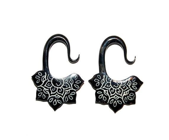Beautifully Detailed Hand Carved Horn Flower Gauged Earrings Beautifully Detailed Hand Carved Horn Flower Gauged Earrings
