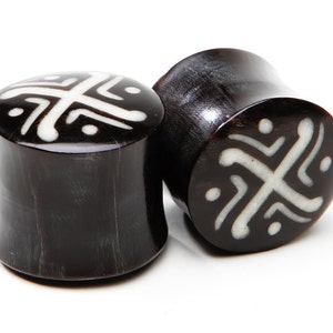 Horn Plugs - On Sale 2g (6mm), 0g (8mm), 11/16&quot; (17mm), 3/4&quot; (19mm)