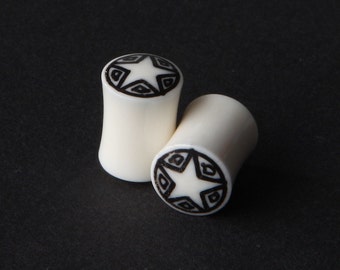 Bone plugs with White Star - 2g, 0g