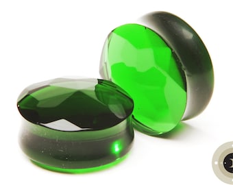 Grünes facettiertes Glas - 2g, 0g, 00g, 7/16", 1/2", 9/16", 5/8", 3/4", 7/8, 1"