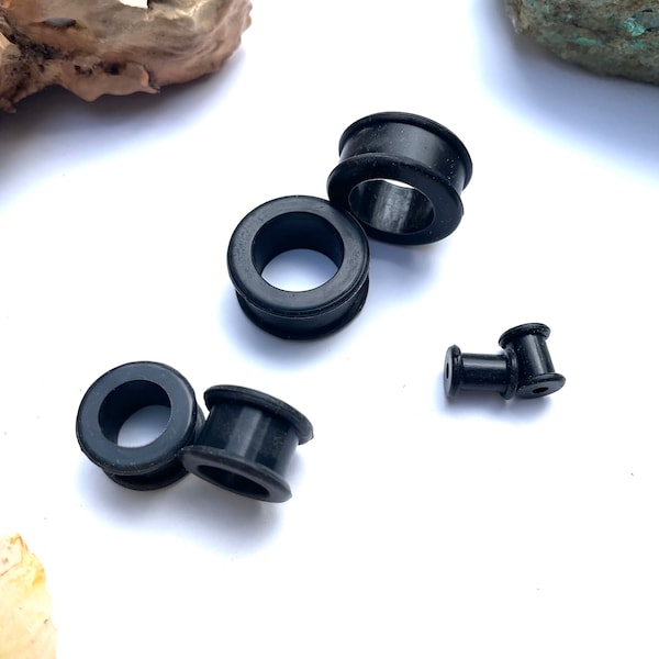 Black Silicone Tunnel Ear Gauges 6g, 4g, 2g, 0g, 00g, 7/16", 1/2", 9/16", 5/8", 3/4", 7/8", 1", 1 1/8"