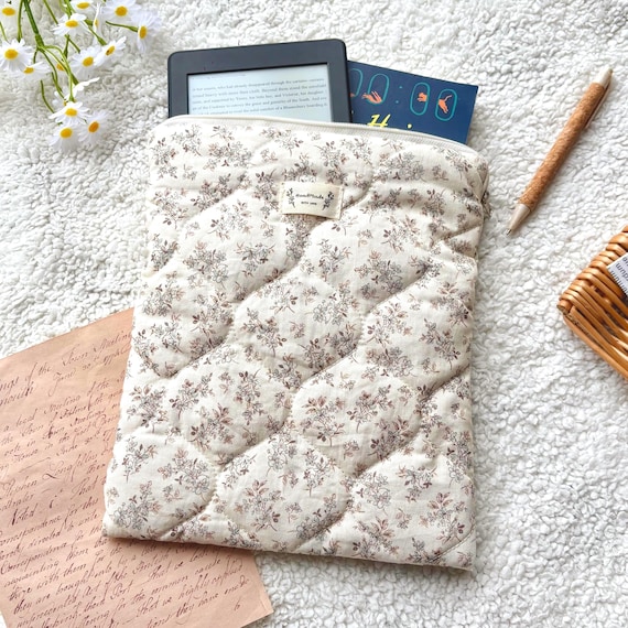Cottage Core Quilted Book Sleeve, Vintage Floral Book Pouch, Book Accessories, Back to School Gift, Book Club Gifts
