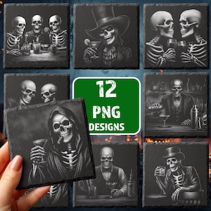 Könnte beinhalten: Set mit 12 quadratischen Schieferuntersetzern mit schwarz-weißen Skelett-Designs. Jeder Untersetzer zeigt eine andere Illustration von Skeletten in verschiedenen Szenen, wie z. B. beim Trinken von Cocktails und Wein. Ideal für Halloween oder Gothic-Dekoration.