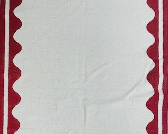 Roter Elfenbein Dhurrie Teppich, Handgefertigter Minimalistischer Dhurrie Teppich