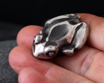 Escultura de rana arbórea