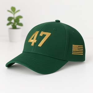 47 Gestickter Charlie Kirk-Hut, Gold USA-Flaggen-Trumpf-Hut, 45 47 MAGA Baseballmütze, Vaterländisches Geschenk für Männer Frauen, Politisches Geschenk der Republikaner Bottle Green