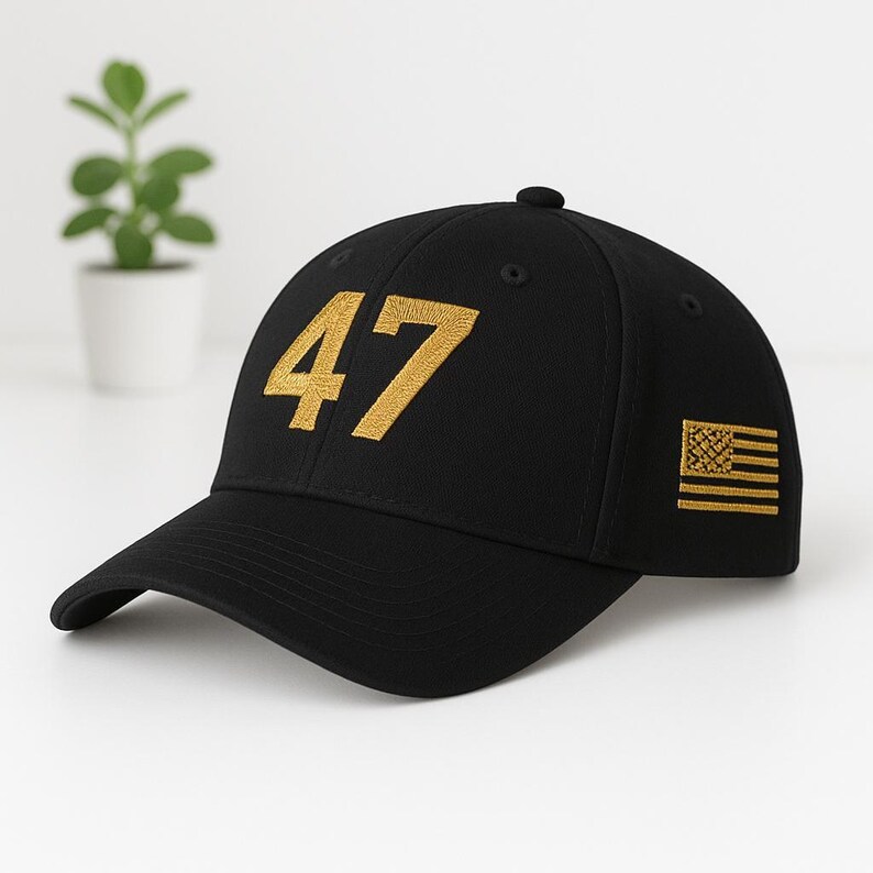 47 Gestickter Charlie Kirk-Hut, Gold USA-Flaggen-Trumpf-Hut, 45 47 MAGA Baseballmütze, Vaterländisches Geschenk für Männer Frauen, Politisches Geschenk der Republikaner Black