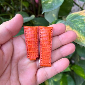 Anpassat orange ödlorarmband storlek 22 mm/16 mm, lång del 60 mm, kort del 50 mm.