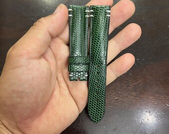 Pulseira de couro de lagarto verde de 22 mm, 21 mm e 20 mm com fivela e barra de mola de liberação rápida.