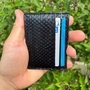 Tarjetero de piel de pitón auténtica, billetera minimalista plegable, tarjetero negro de 4 ranuras imagen 13