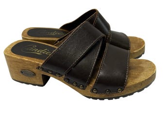Candies Wooden Platform Sandals Womens 6.5 Brown Leather Vintage Studded Clogs