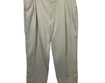 Pantalones de vestir de seda Jos. A. Bank, talla 42x30, color beige, con pliegues de espiga y puños.