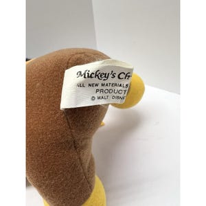 Peluche de Mickey Mouse de 7" de Disney Mickey's Christmas Carol, vintage de los años 80 imagen 2