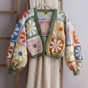 Pastel Daisy Granny Square Cardigan Crochet Pattern, Chunky Boho Flower Sweater PDF, Retro Cottagecore Jacket Tutorial, Beginner Friendly
