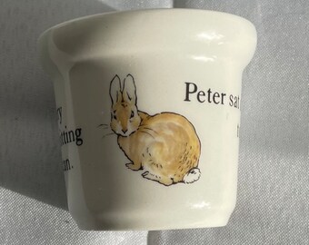 Peter Rabbit Wedgwood Etruria Egg Cup FREE SHIPPING