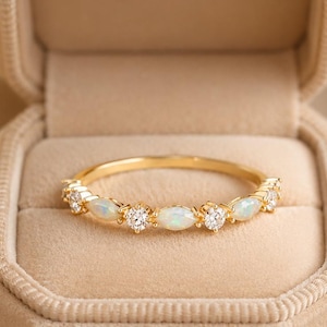 14k massivt guld Marquise bandring, unik rosa opalring, halv evighet Marquise eldopal vigselring, vintage promise band stapelring