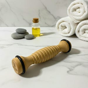 Rodillo de masaje de pies de madera hecho a mano / Herramienta de reflexología y acupresión