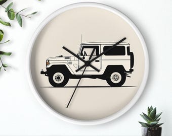 ランクルファン必見！ ランドクルーザー イラスト 壁掛け時計（時計機能は故障） レトロなトヨタ・ランドクルーザーの壁掛け時計：ユニークな男の隠れ家