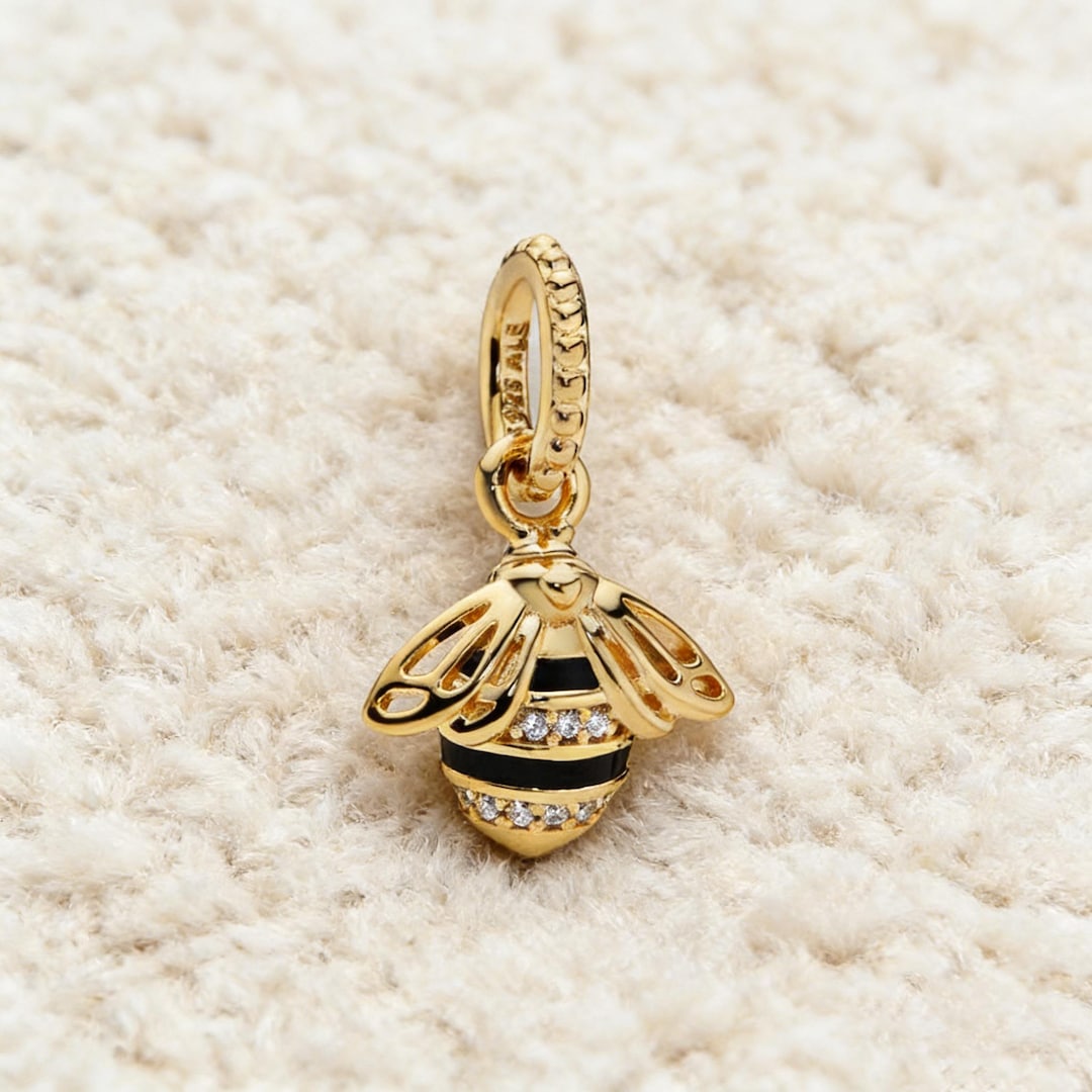 Queen Bee Dangle Charm, Exquisite Pendant Jewelry Gift for Women ...