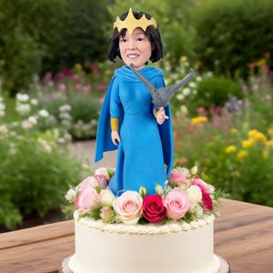 Custom Cake topper,Personalised bobbleheads,Anniversary gifts,Handmade sculptures,Sculprture bobblehead,Wedding/Family/Christmas gifts