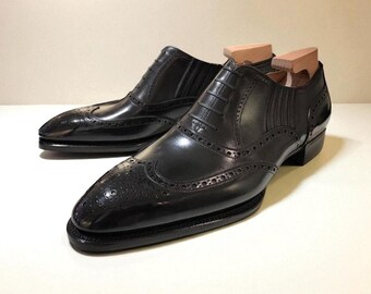 Zapatos de vestir Oxford con punta de ala de cuero italiano negro hechos a mano