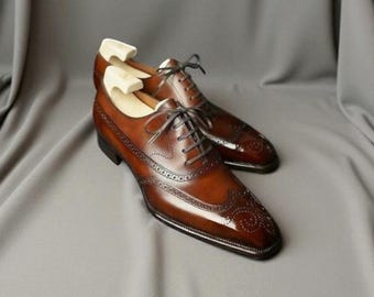 Handmade Men Oxford Brown Shaded Leather Wing Tip Lace Up Formal Shoe.