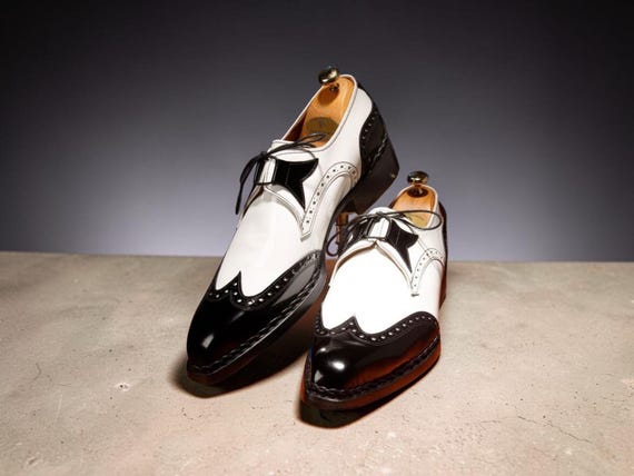 Handmade Men Oxford Two Tone White And Black Leather Lace Up Derby shoe.