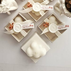 Cloud Baby Shower Candle – White Bubble Cloud Favor for Baby Girl, Welcome Baby Becca Gift, Personalized Scented Candle in Box
