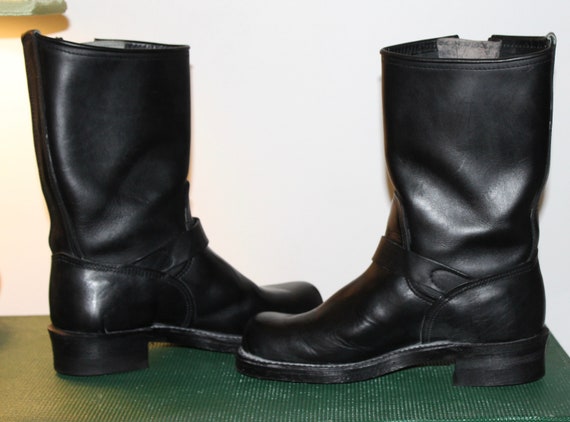 engineer boots style