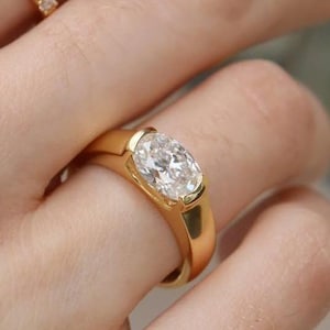 East West 1.5CT Oval Cut Moissanite Engagement Ring, Bezel Set Solitaire Moissanite Ring, East-West Ring, Oval Bezel Ring, Unique Pinky Ring