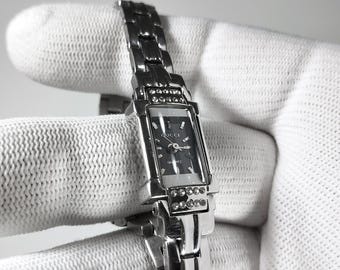 【超美品】GUCCI 2305L クォーツ レディース アナログ腕時計 グッチ グッチ 2305L ブラック スクエア シルバー 17mm クォーツ レディース