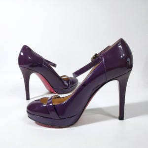 VERSACE © Vintage Women&#39;s Patent Leather Heels. Made in Italy