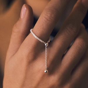 925 Silver plated minimalist ring “thread” - thin adjustable ring