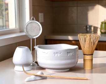 Juego de té matcha japonés: cuenco con forma de gato, batidor de bambú y colador
