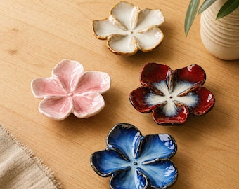 Ceramic Flower Plate – Handmade Boho Appetizer Dish, Colorful Serving Plate, Kitchen Decor