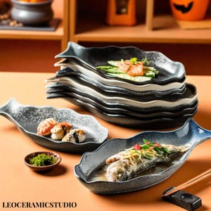 Fischförmige Keramik-Servierplatte, einzigartige Fisch-Aperitif-Teller, handgemachte Keramikplatte für Sushi-Snacks, Küstengeschirr-Dekorgeschenk