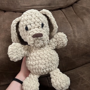 Crochet Puppy Dog Plushie – Beige Stuffed Animal Toy – Handmade Baby Gift with Embroidered Eyes – Soft Plush Yarn - Yellow Lab - Lab Puppy